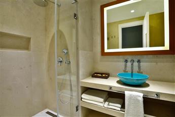 Mare Deluxe Residences & Villas