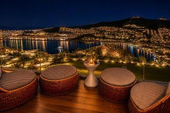Mare Deluxe Residences & Villas