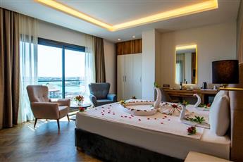 Maril Beach & SPA Hotel