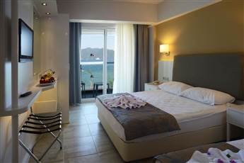 Maris Beach Hotel 3*