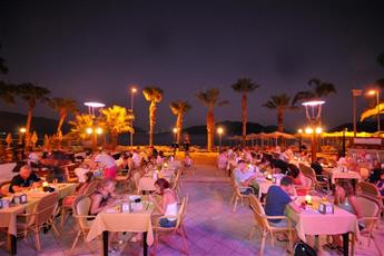 Maris Beach Hotel