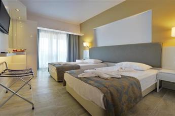 Maris Beach Hotel