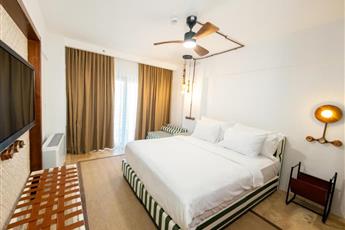 Marti La Perla - Adults Only 16+
