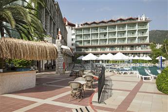 Marti La Perla - Adults Only 16+