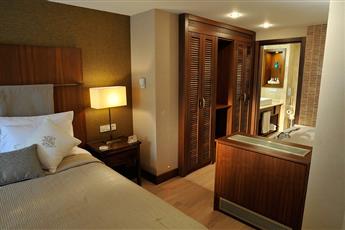 Marti Resort Deluxe Hotel