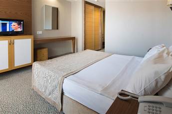 MC Beach Resort Hotel 5*