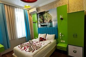 Megaron Hotel