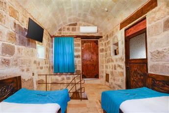 Melekler Evi Cave Hotel