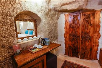 Melekler Evi Cave Hotel