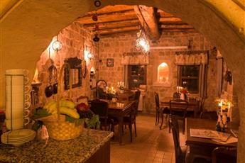 Melekler Evi Cave Hotel