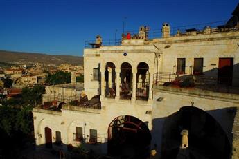 Melekler Evi Cave Hotel