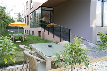 Meyde Boutique & Suites