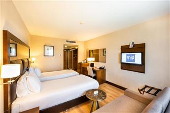 Midtown Hotel 4*