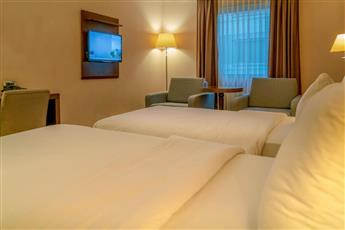 Midtown Hotel