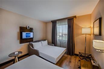 Midtown Hotel