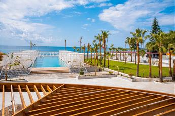 Mira Meridia Beach Resort Hotel