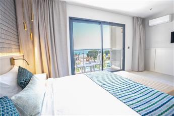 Mira Meridia Beach Resort Hotel