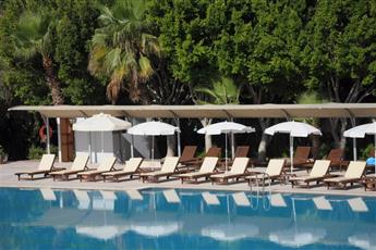 Mira Meridia Beach Resort Hotel