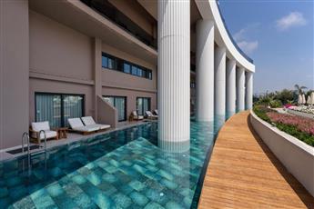 Miracle Resort Hotel