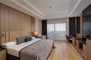 Miracle Resort Hotel