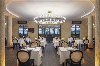 Mirage Park Resort 5*