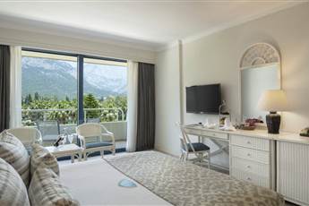 Mirage Park Resort 5*