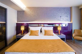 Mirage World Hotel