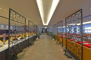 Mirage World Hotel 4*