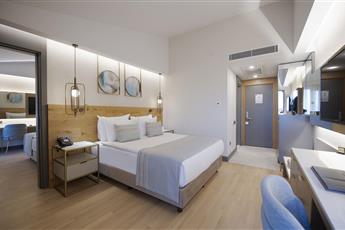 Miramare Beach Hotel 5*