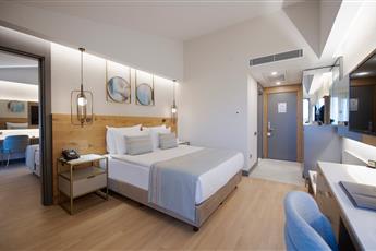 Miramare Beach Hotel 5*