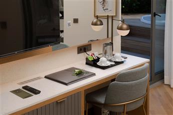 Miramare Beach Hotel 5*