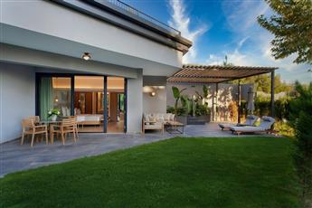 Miramare Beach Hotel 5*