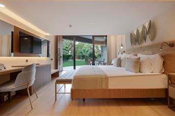 Miramare Beach Hotel 5*