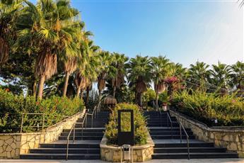 Miramare Beach Hotel 5*