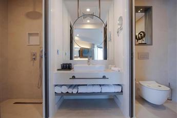 Miramare Beach Hotel