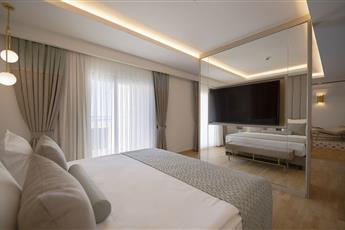 Miramare Queen Hotel 5*