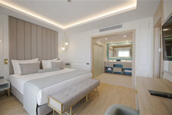 Miramare Queen Hotel 5*