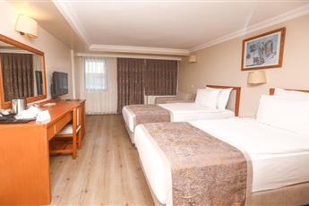 Miramare Queen Hotel 5*