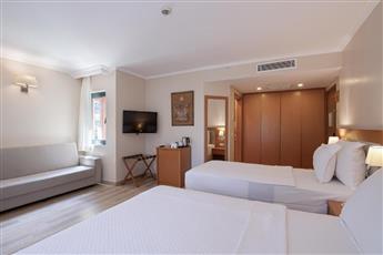 Miramare Queen Hotel