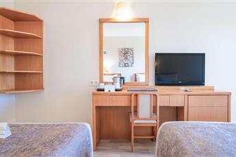 Miramare Queen Hotel