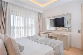 Miramare Queen Hotel