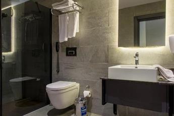 Misal Hotel Spa & Resort (Ex NoxInn Club Hotel)