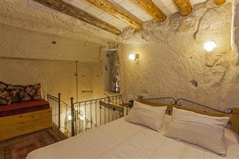 Mithra Cave Hotel