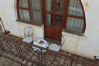 Mithra Cave Hotel