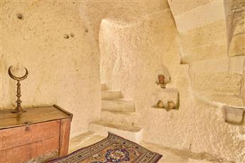 Mithra Cave Hotel
