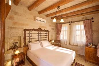Mithra Cave Hotel