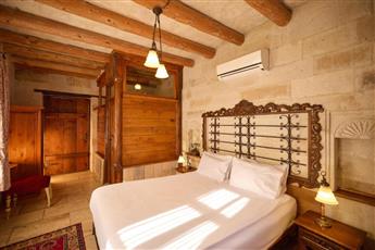 Mithra Cave Hotel