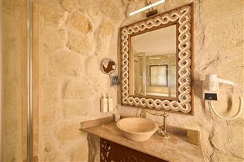 Mithra Cave Hotel