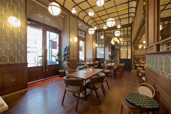 Momento Golden Horn Hotel