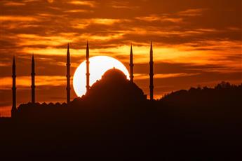 Momento Golden Horn Hotel